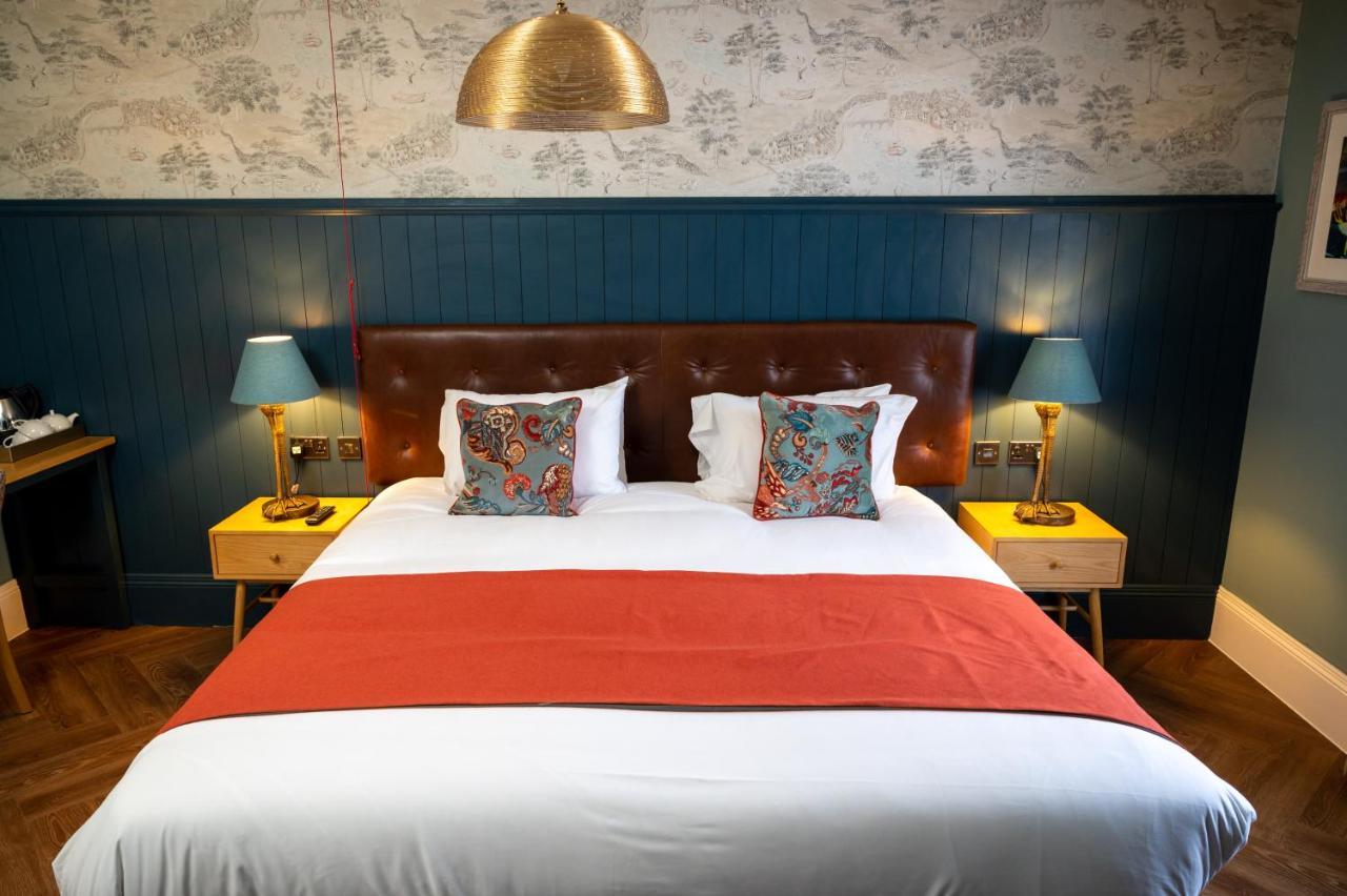 Victoria Hotel By Chef & Brewer Collection เมไนบริดจ์ ภายนอก รูปภาพ