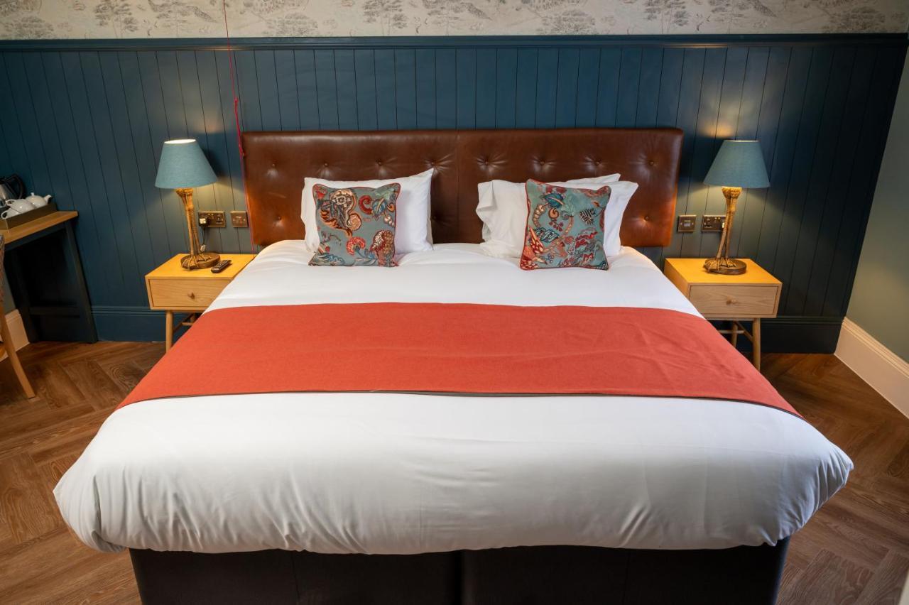 Victoria Hotel By Chef & Brewer Collection เมไนบริดจ์ ภายนอก รูปภาพ